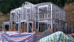 輕鋼別墅與傳統(tǒng)土建磚混房的區(qū)別【專(zhuān)業(yè)建議】